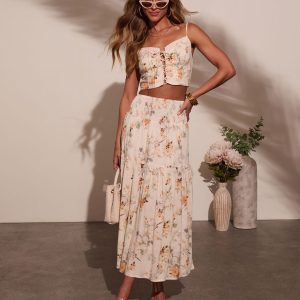 Sightseer Tiered Floral Maxi Skirt