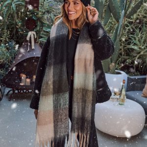 Cabin Light Plaid Print Scarf